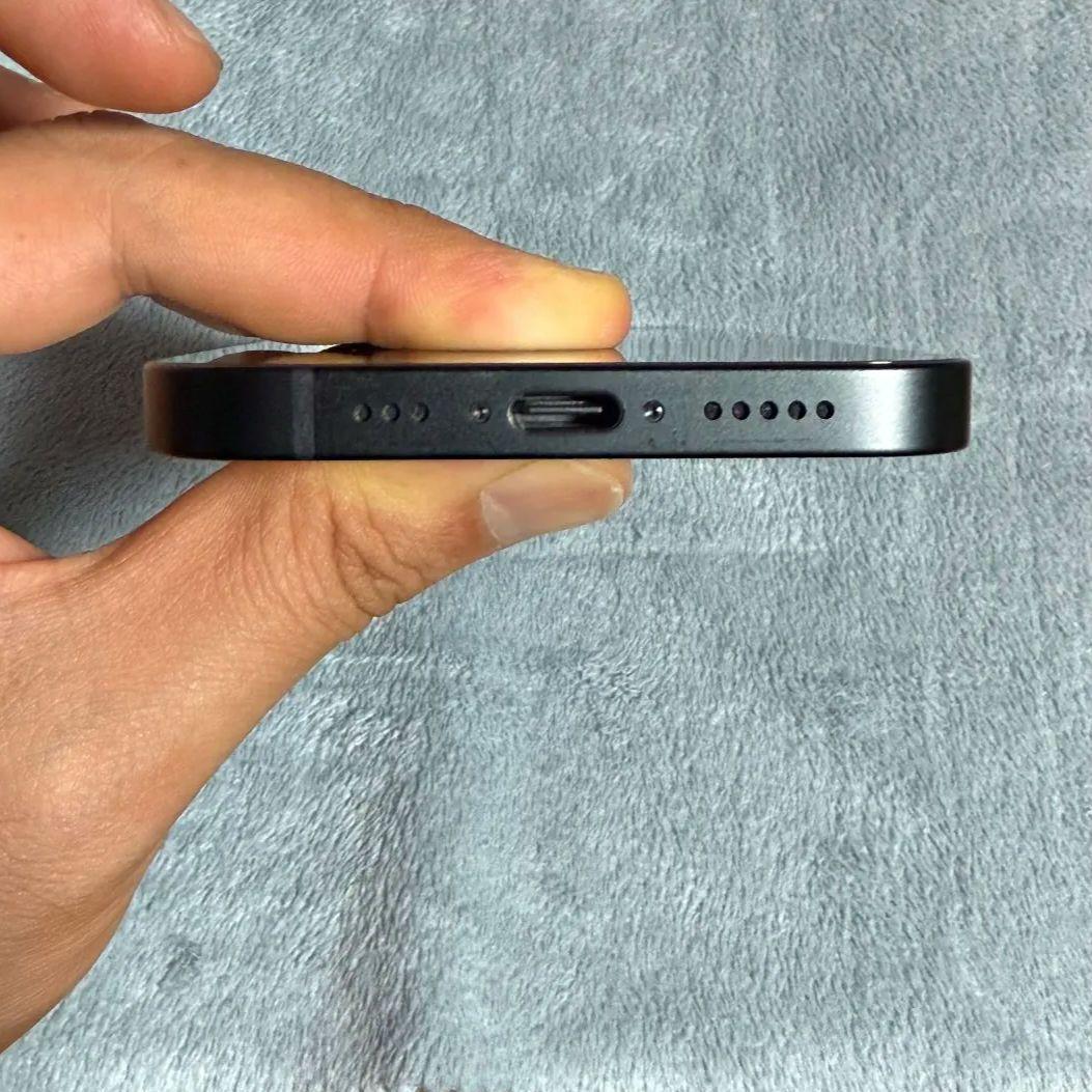 Apple iPhone 16e 256GB ブラック 国内版Simフリー