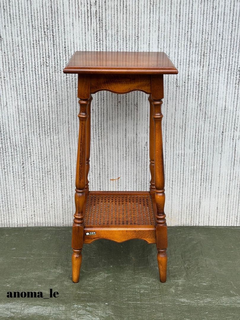 【サイドテーブル】カリモク　コロニアル　花台　飾り台　インテリア◎