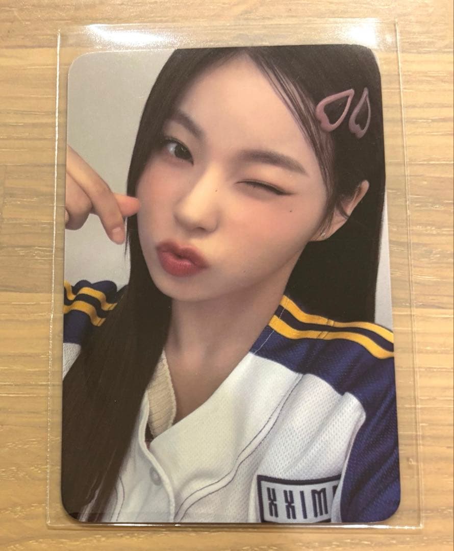 nmixx　ギュジン　ユニフォーム　トレカ付き