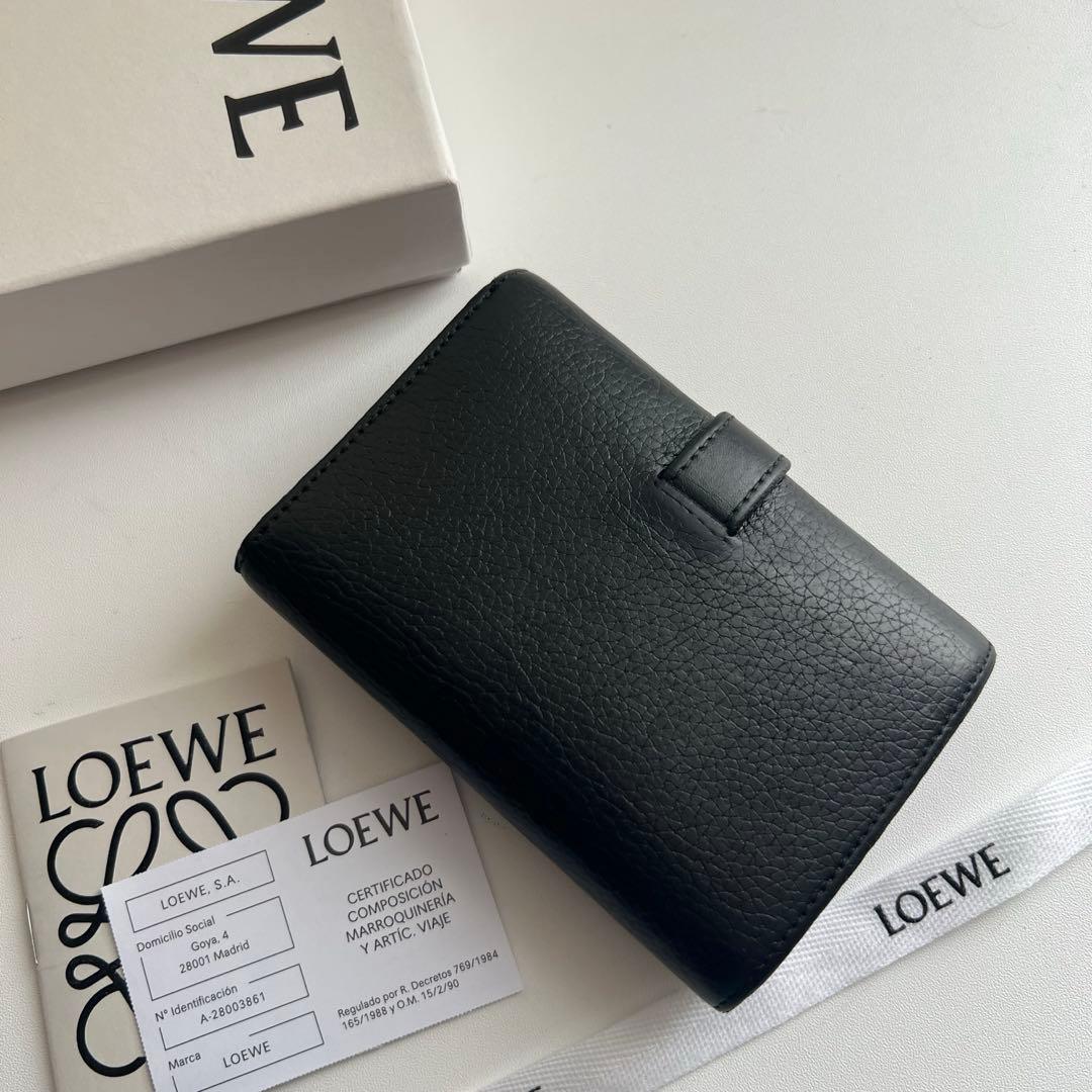 399 美品 LOEWE ロエベ 3つ折り財布