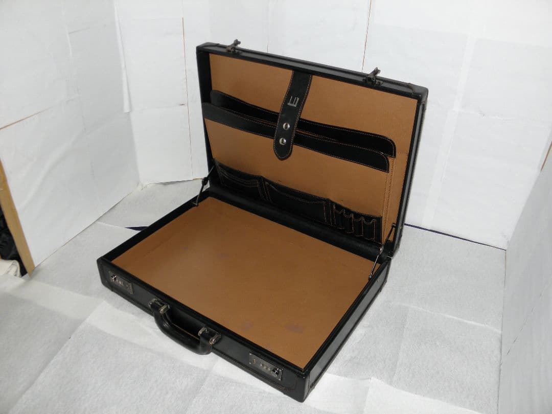 dunhill ダンヒル アタッシュケース ダイヤルロック レザー 黒