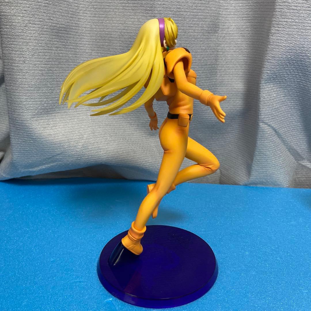 Vガンダム　カテジナ・ルース　フィギュア