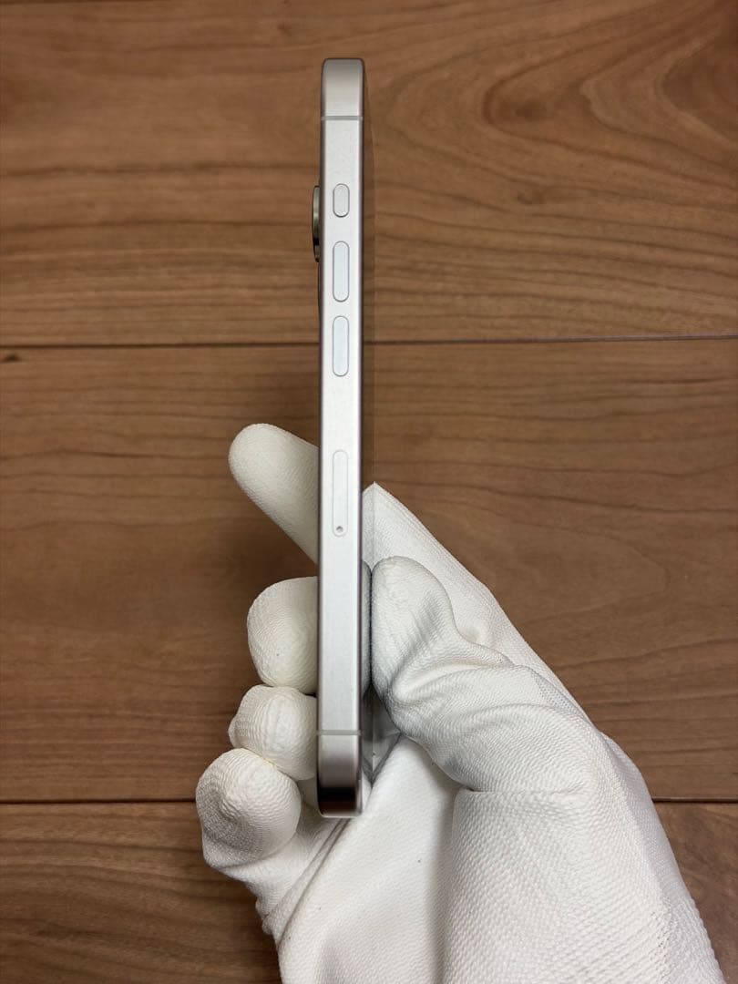 SIMフリー iPhone 15 Pro 128GB ナチュラルチタニウム