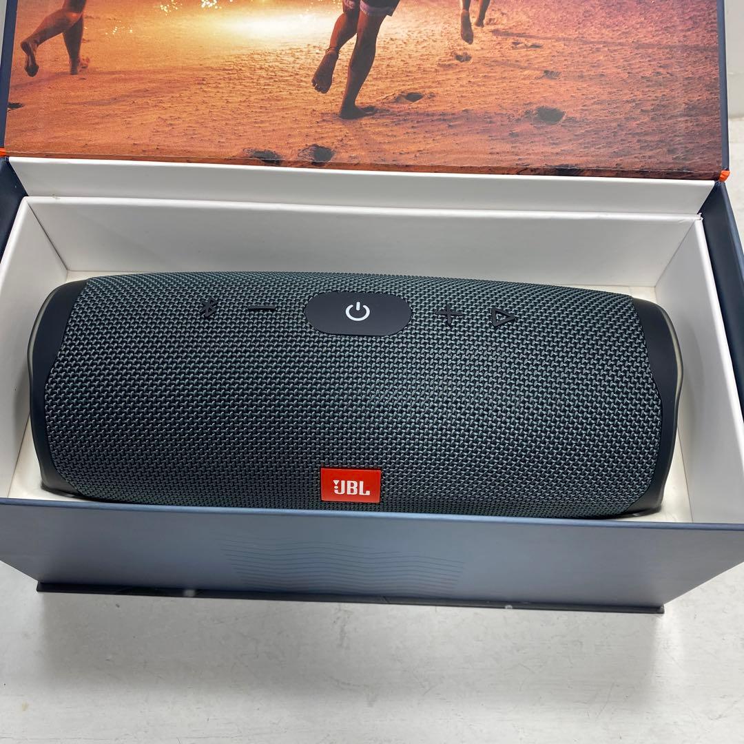 JBL Charge Essentials Bluetooth スピーカー