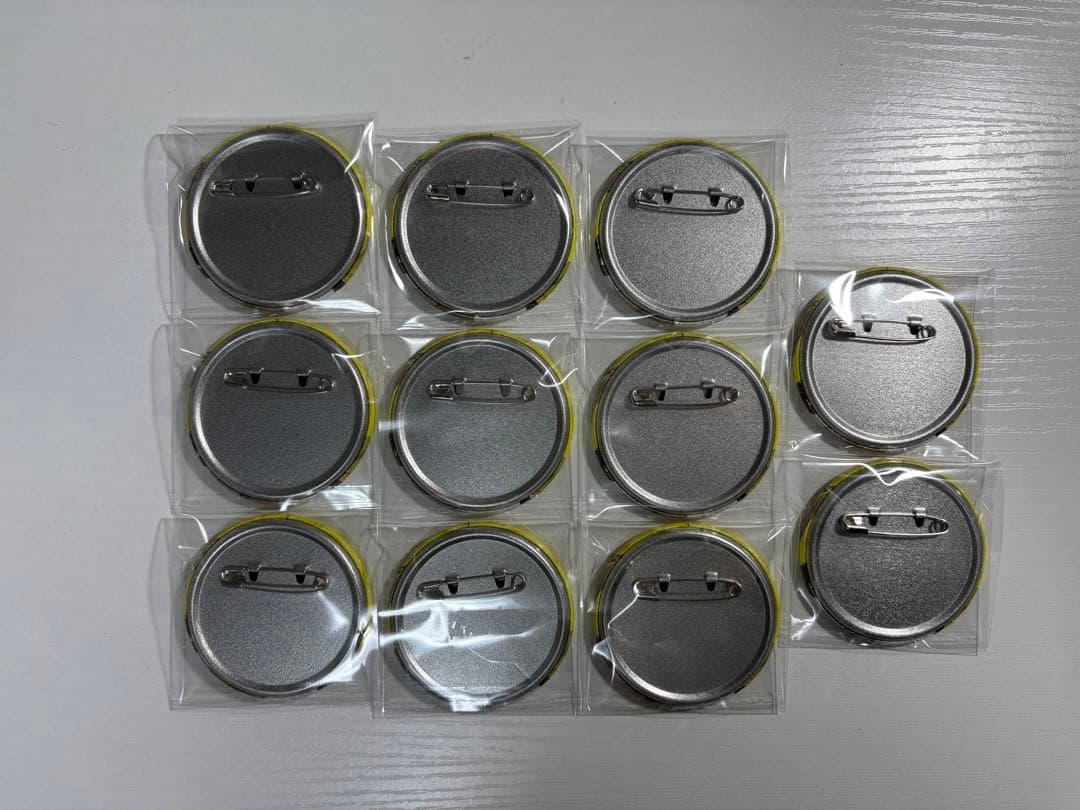 日常組 ぺいんと 缶バッチ 忍者