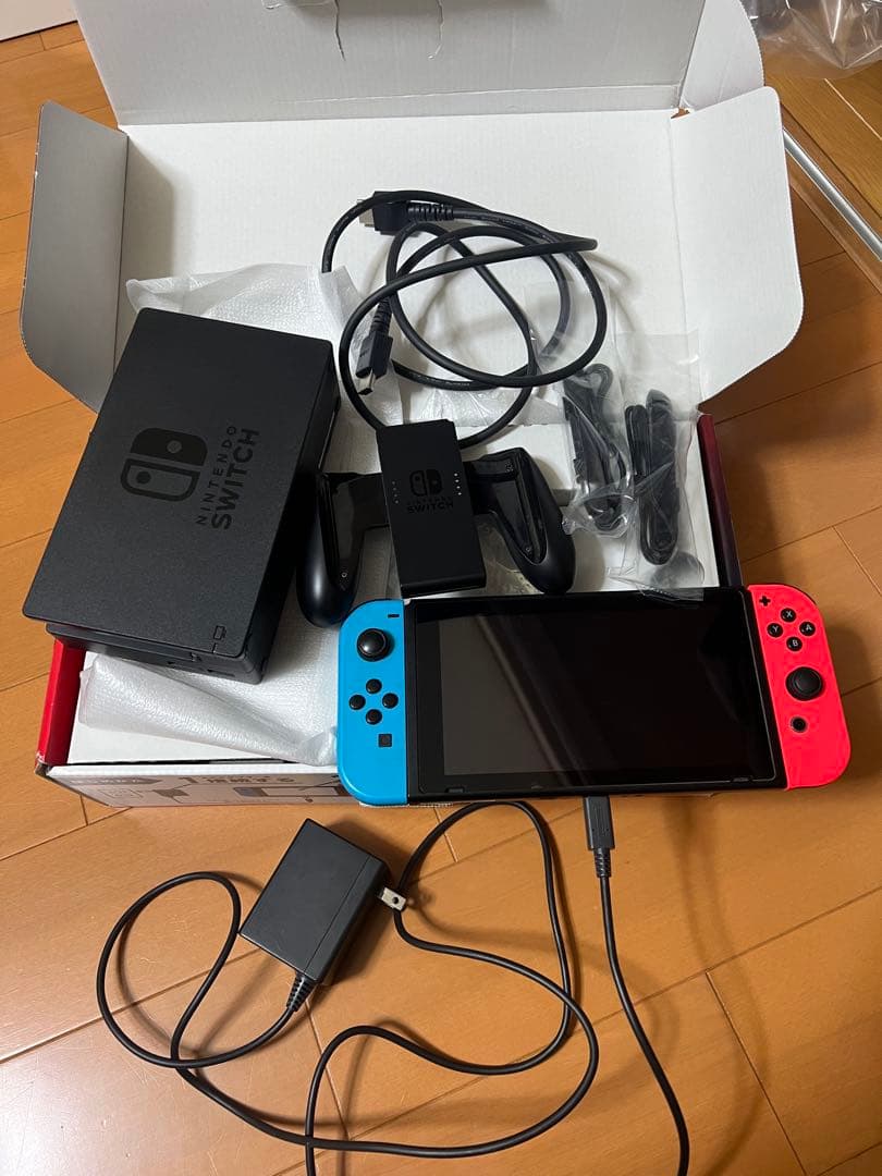 Nintendo Switch 本体 128GBSDカード付き！