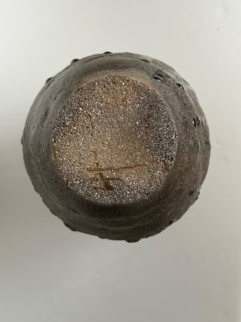 灰釉壺　(竹内公明 作)