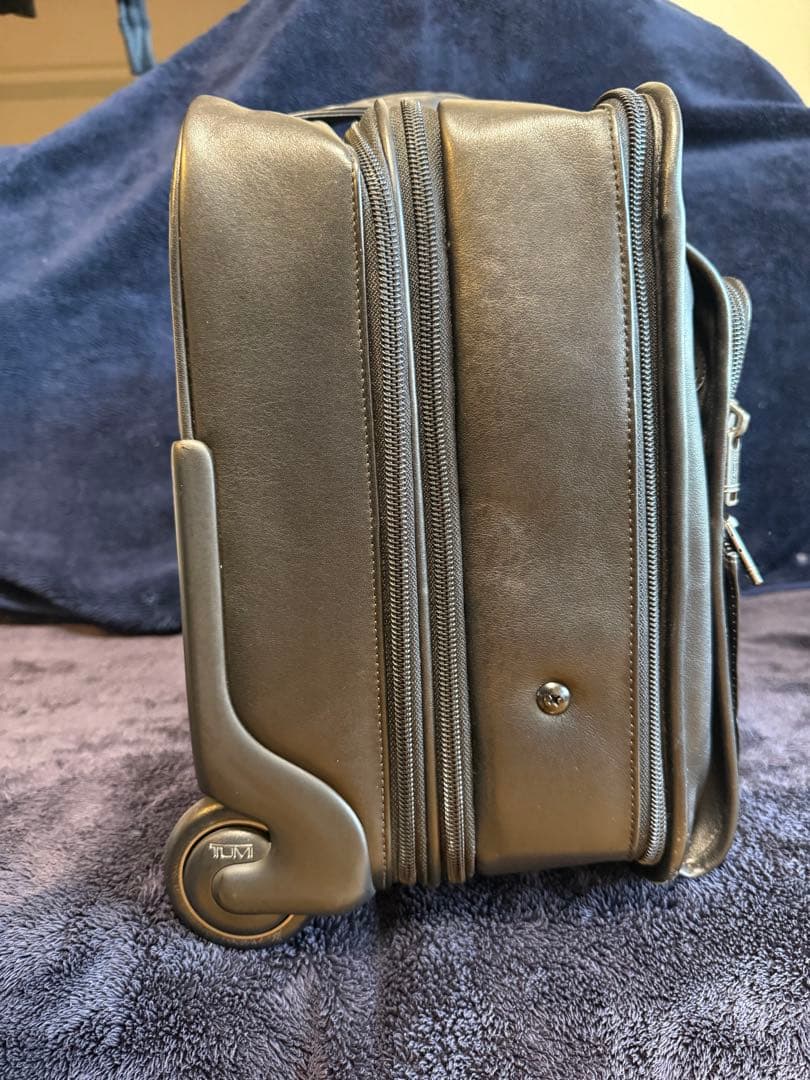 TUMI ナパレザー製キャリーバッグ　96103D4