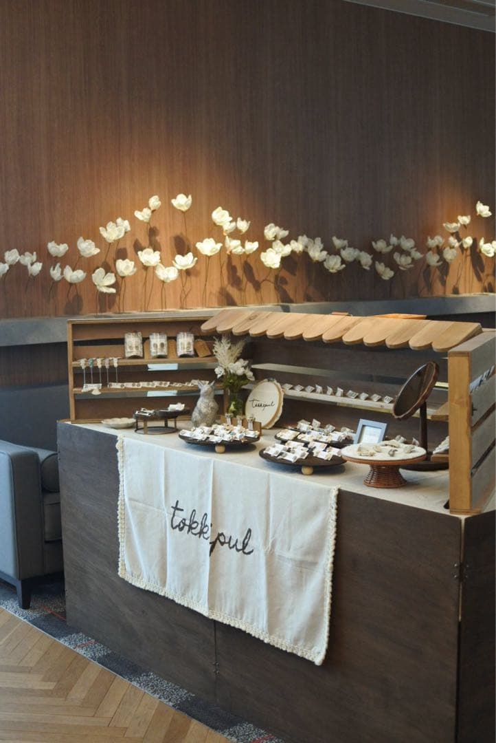 メルリュウ/イベント什器/観音開きタイプ/飾り棚/フリマ/マルシェ