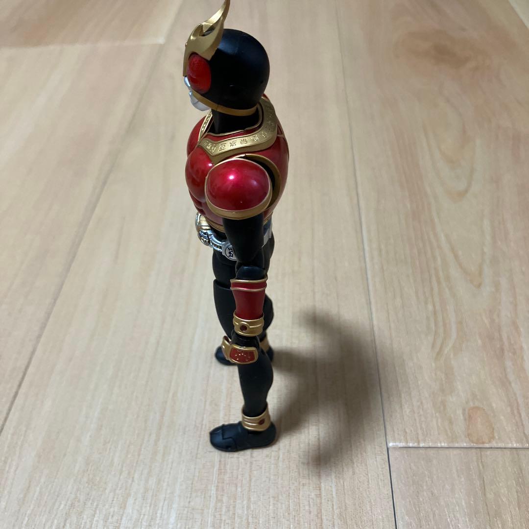 S.H.フィギュアーツ　真骨彫　仮面ライダークウガ　ライジングマイティ