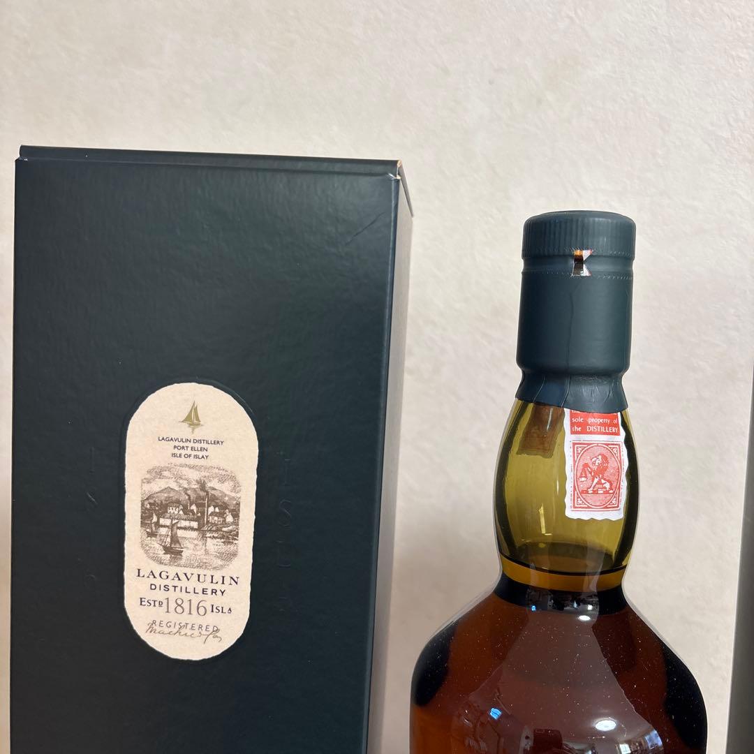 ラガヴーリン16年　旧瓶　70cl 43% /新瓶　75cl 43%