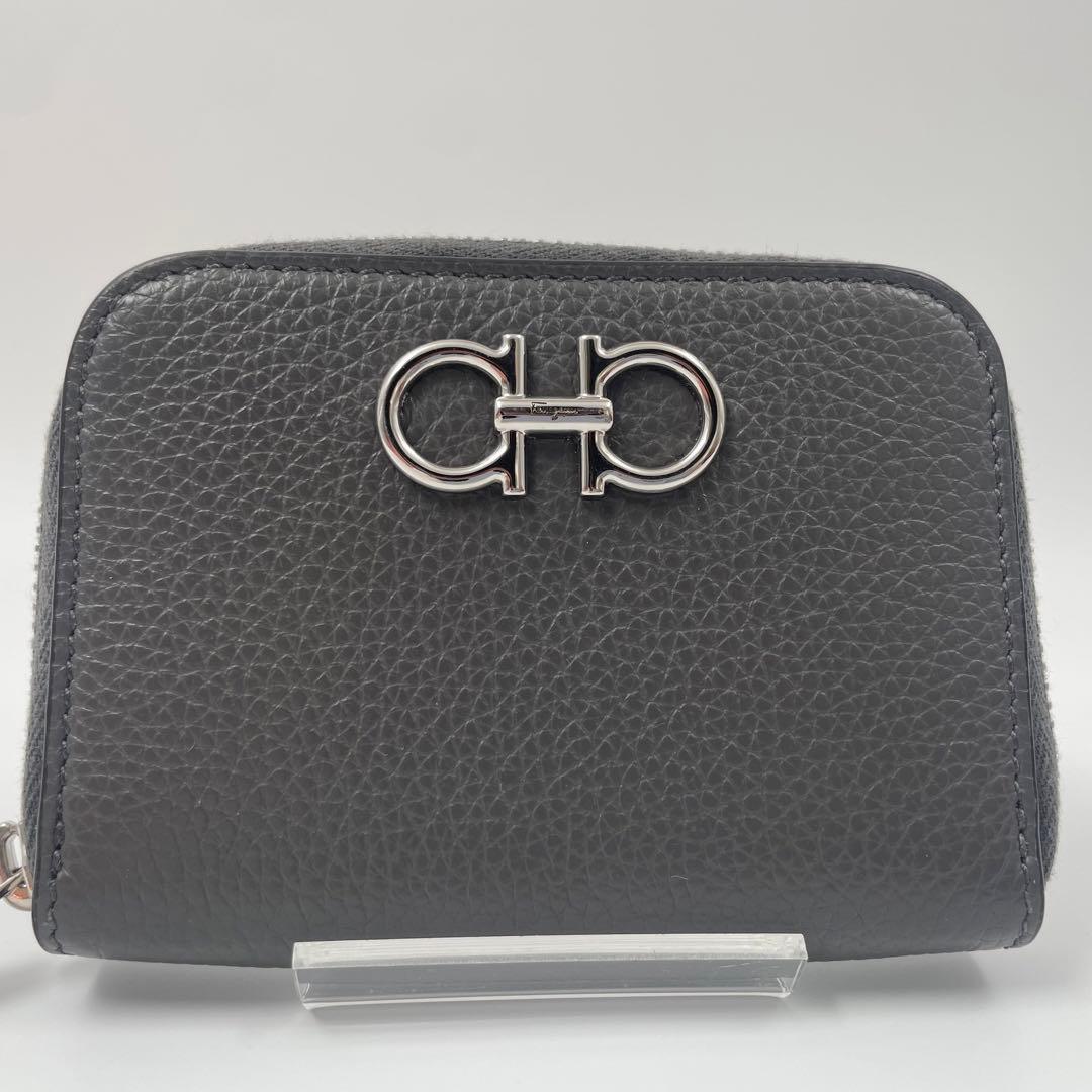 【✨未使用】 フェラガモ ケース ダブルガンチーニ ラウンドジップ シボ革