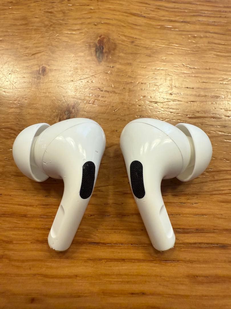 AirPods Pro 本体 充電ケース付き　純正　エアーポッズプロ
