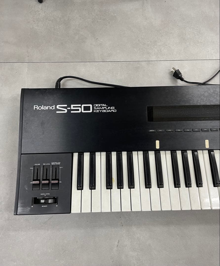 Roland S-50 デジタルシンセサイザー