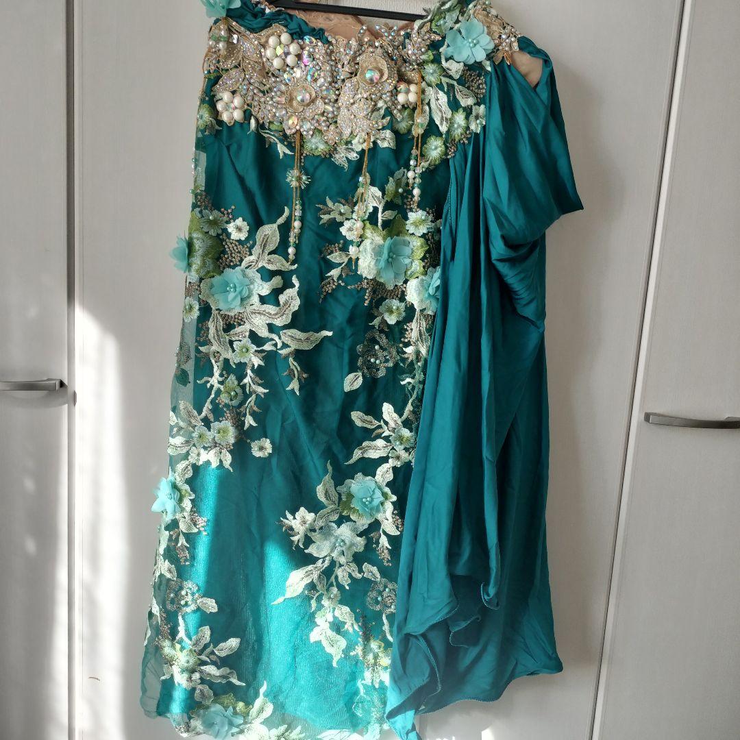 豪華/美品ベリーダンス衣装 フル グリーン ステージ　舞台衣装　着画あり