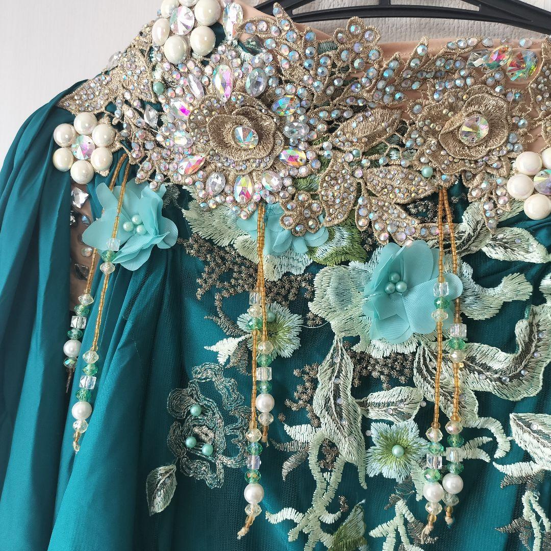 豪華/美品ベリーダンス衣装 フル グリーン ステージ　舞台衣装　着画あり