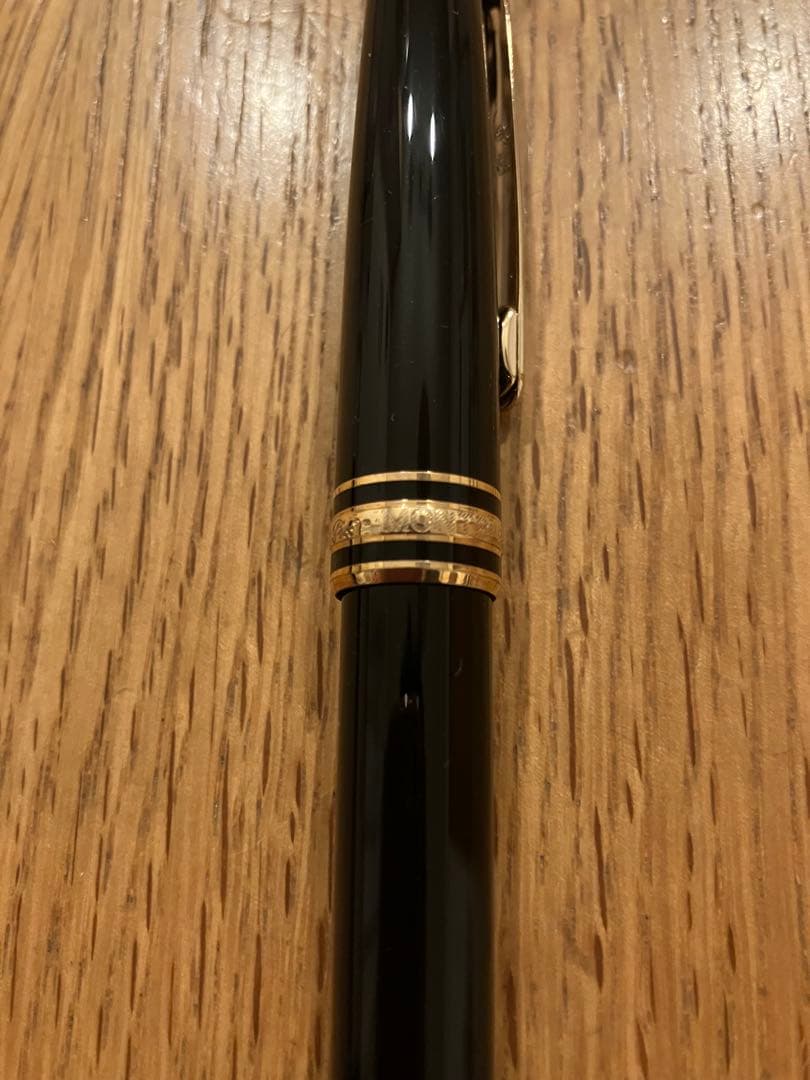 未使用　MONT BLANC 黒 ボールペン 本体