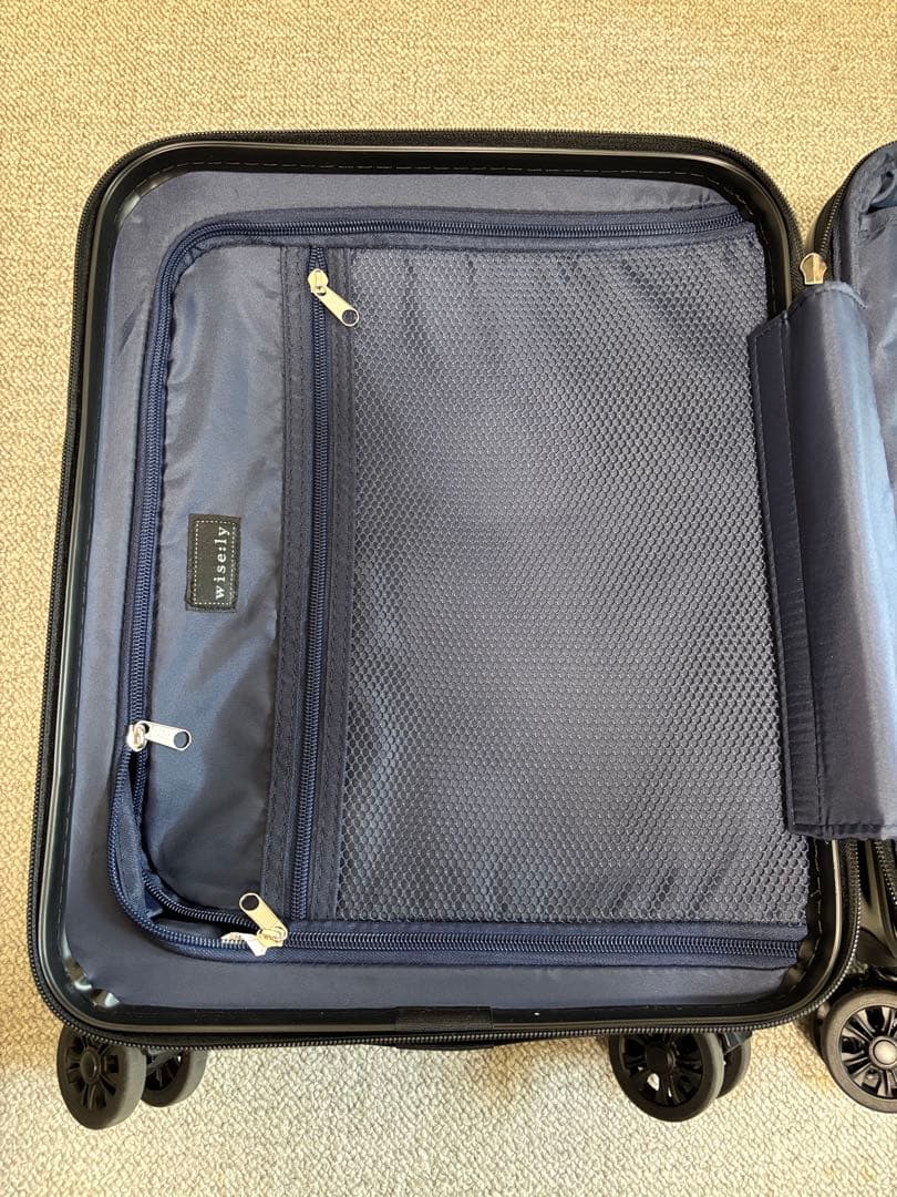 最終価格　wisely フロントオープン　機内＆300円ロッカーok