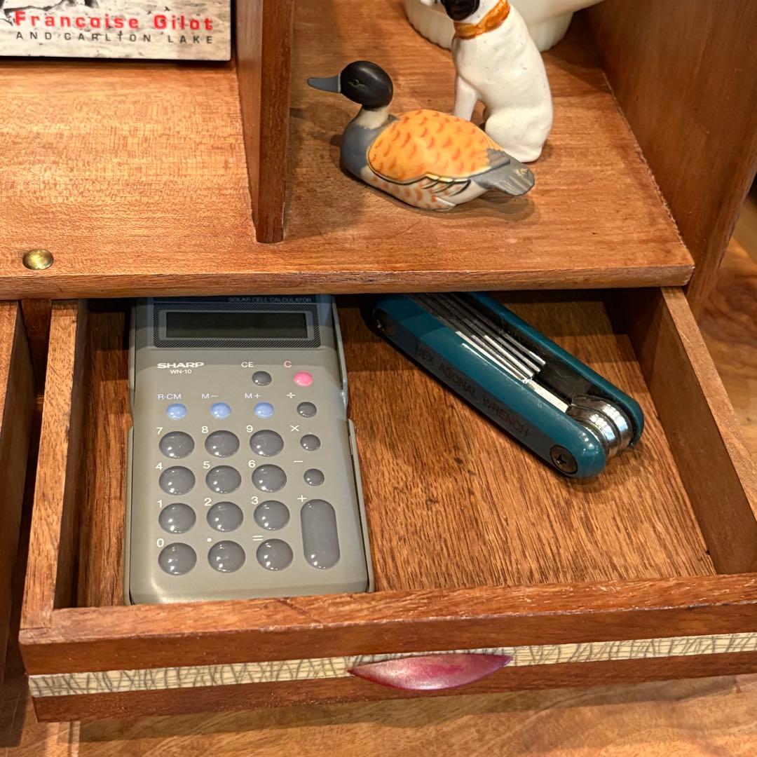 「欅無垢材 真鍮鋲 ヴィンテージ 卓上本立て 2段引き出し付き」