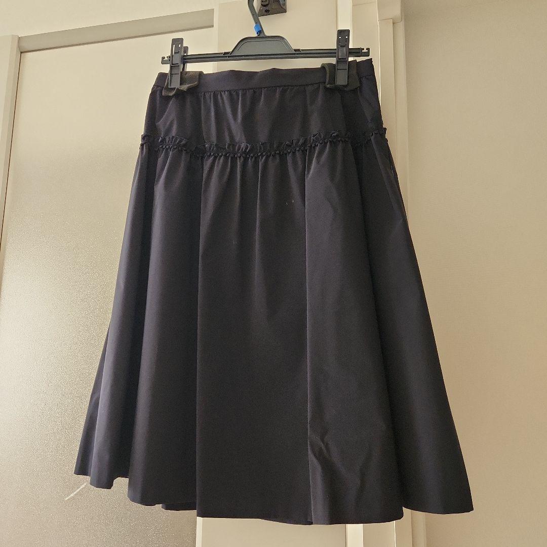 新品❤トゥービーシック　44 紺色 フレアスカート 膝丈 ロング