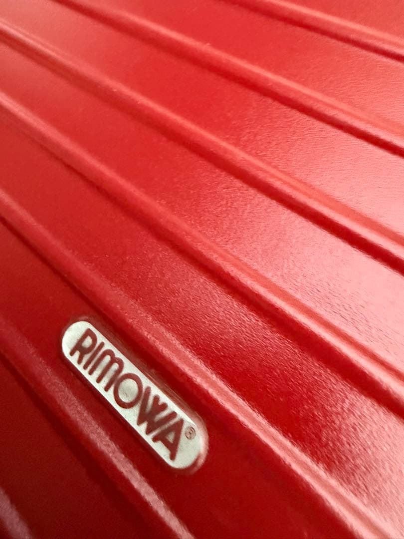 リモワスーツケースです。80-90リットル。