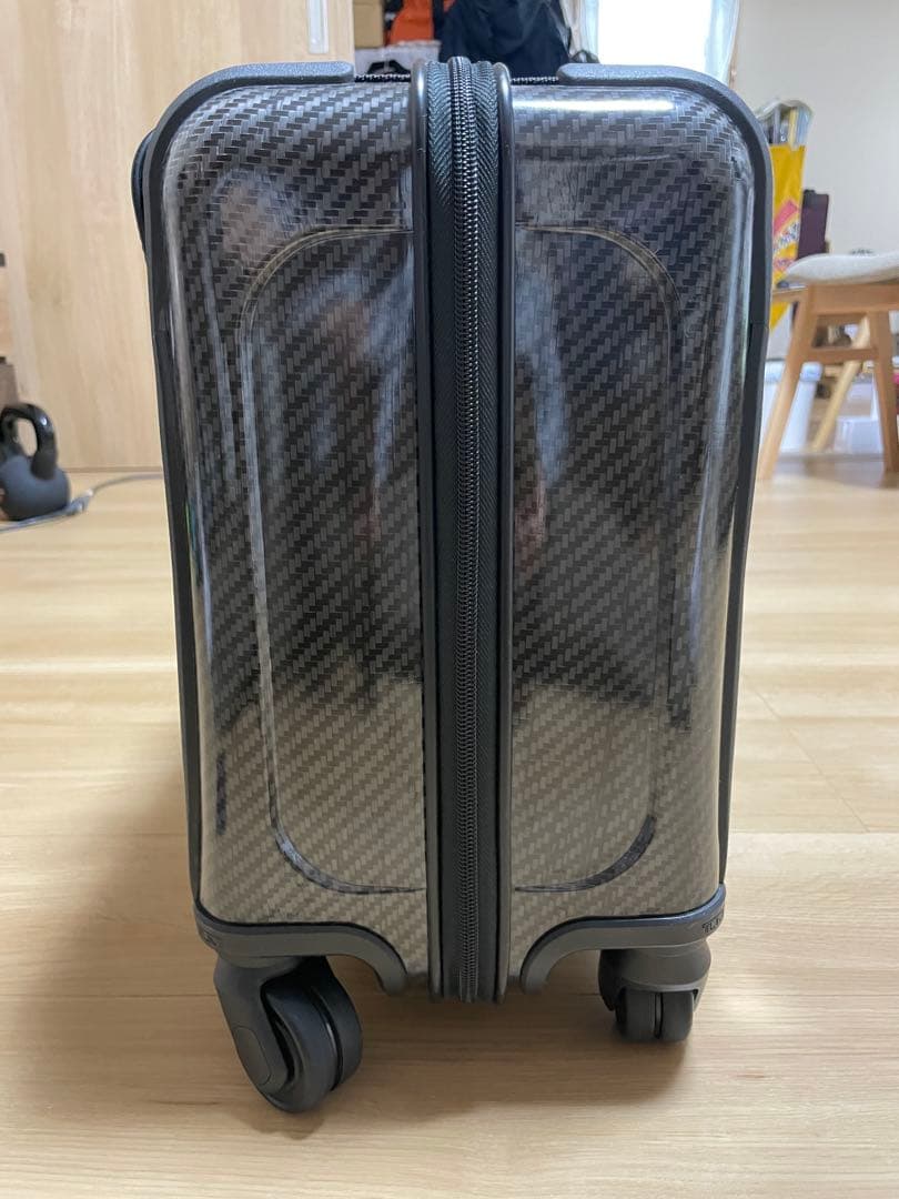 Toshi55　TUMI カーボンファイバー キャリーケース