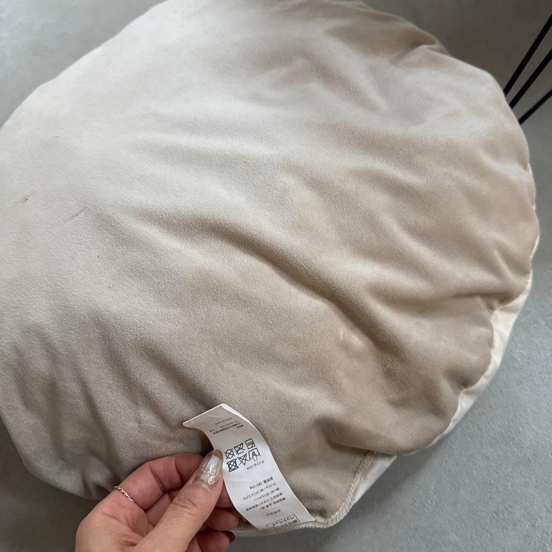 猫用脚付きラタン風ベッド グレー