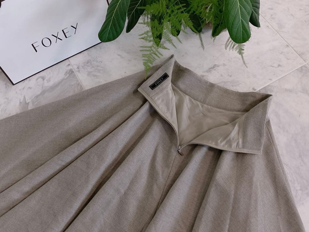 ’２１近年★美品★FOXEY/フォクシーオークツリー スカート ベージュ 40