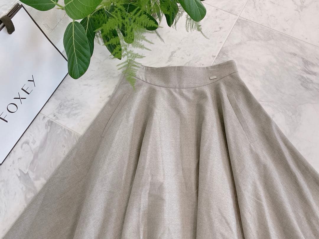 ’２１近年★美品★FOXEY/フォクシーオークツリー スカート ベージュ 40