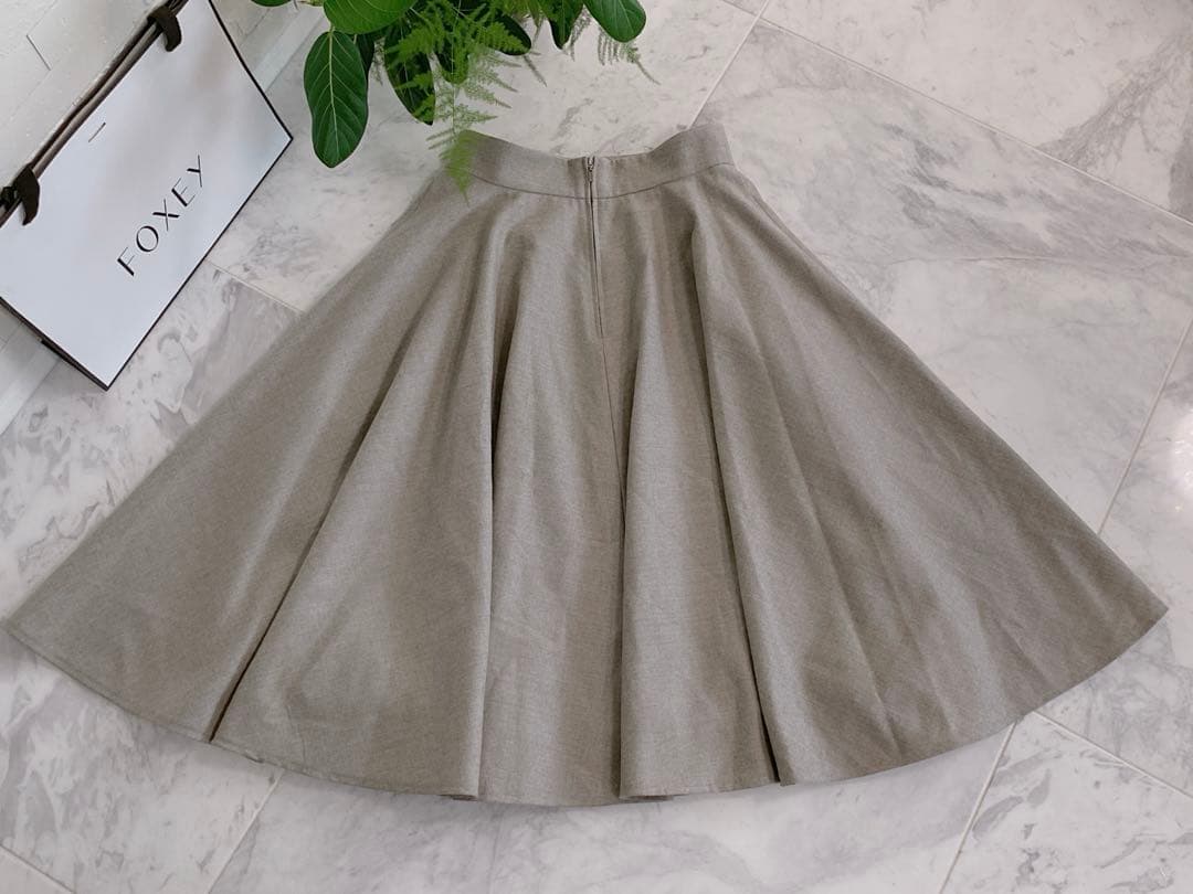 ’２１近年★美品★FOXEY/フォクシーオークツリー スカート ベージュ 40