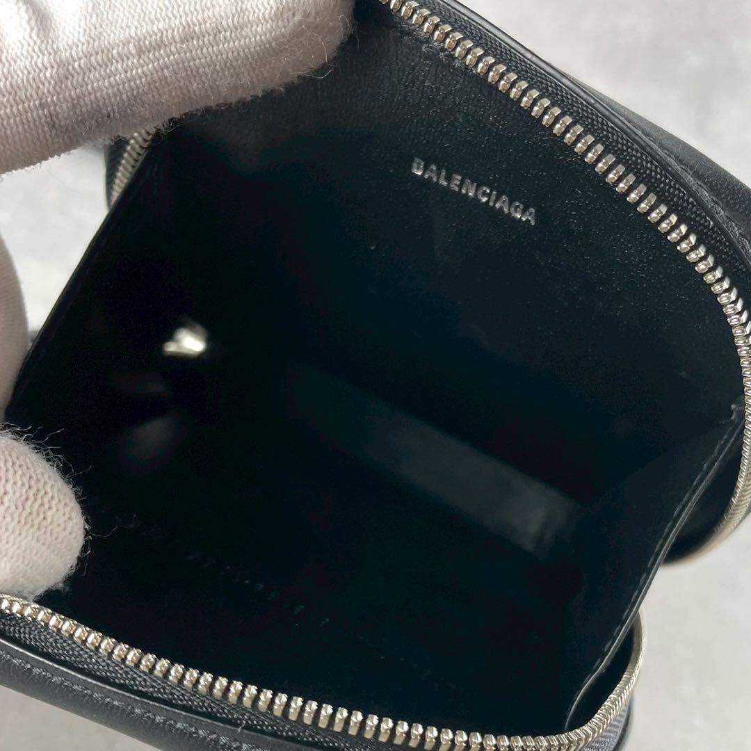 【ほぼ新品】付属品付き バレンシアガ キャッシュ ジップ フォンホルダー 肩掛け