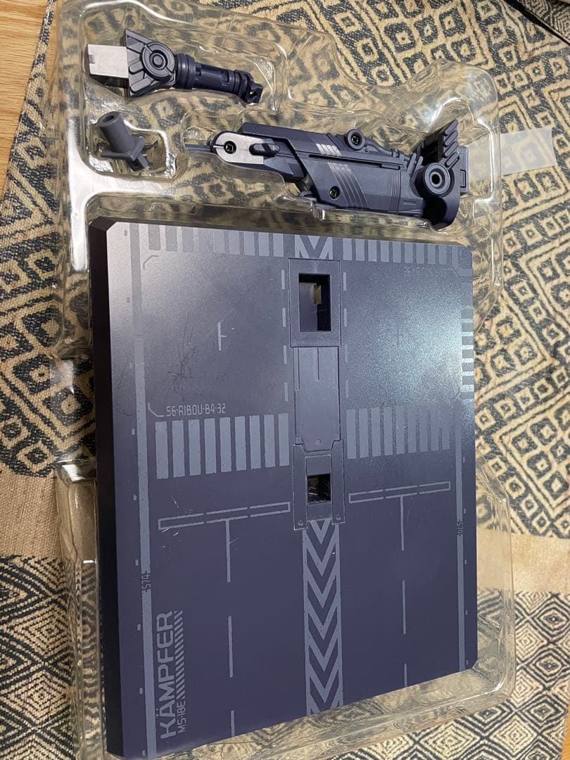 メタルビルド ケンプファー　中古品