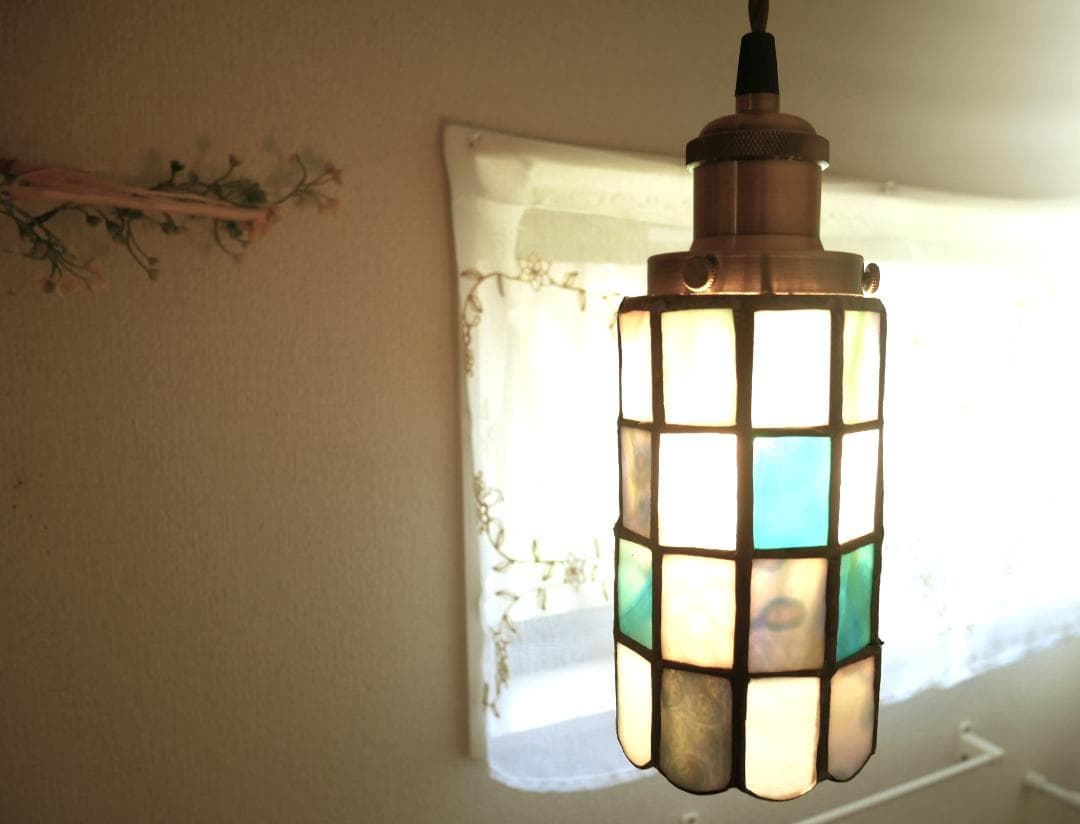 ✴︎:.。.さわやかカラーのペンダントライト