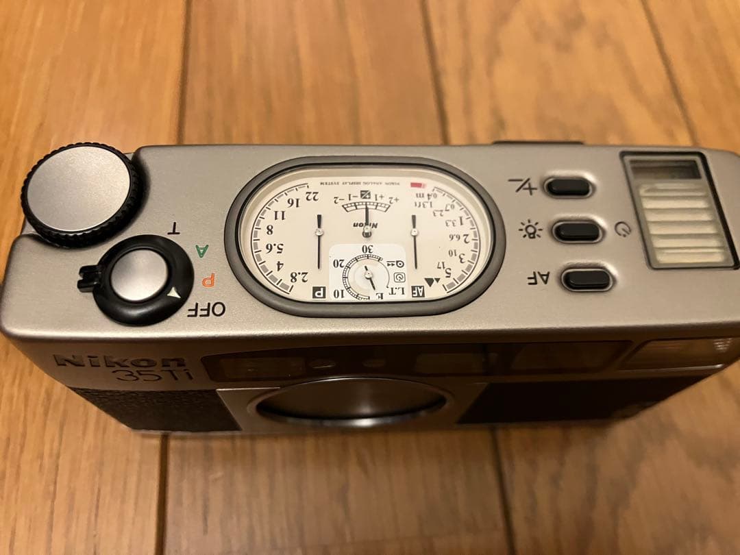 Nikon 35Ti フィルムカメラ　ニコン　送料無料