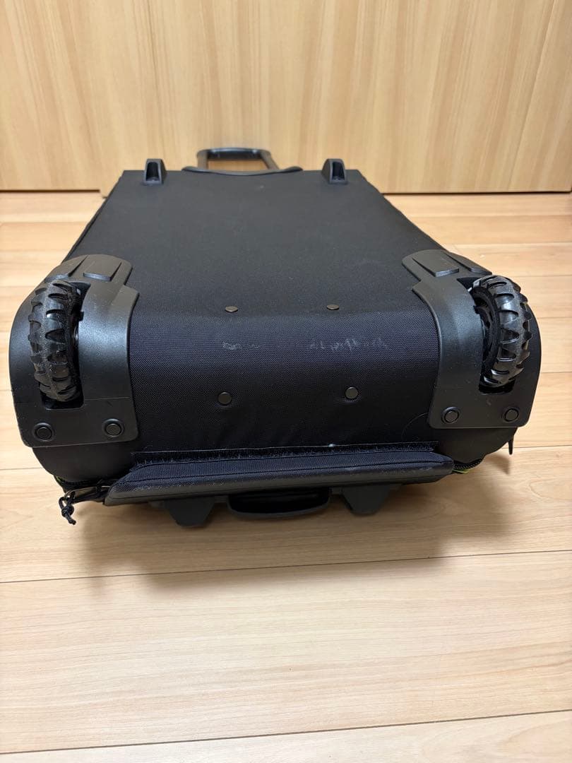 【美品】karrimor クラムシェル80 キャリーケース