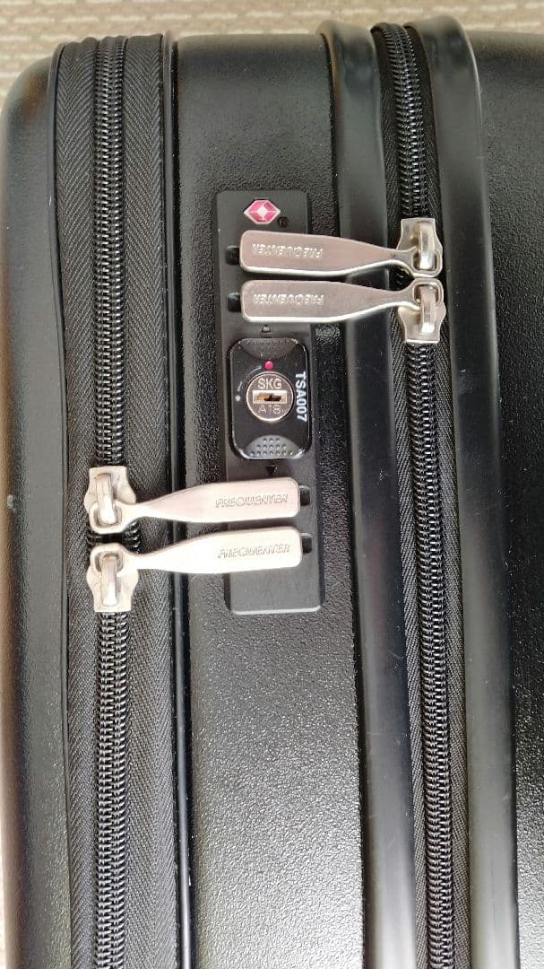 FRRQUENTERキャリーケース