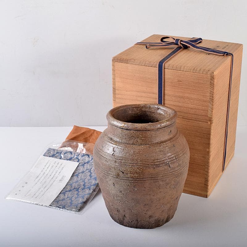 桂又三郎極め　室町初期　古備前　直線文壺水指　龍村光峯　宝雲緞子　MR7914B