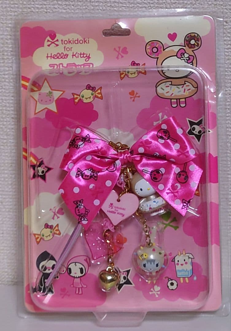【新品未使用】Tokidoki×HelloKitty ドーナツテラ ストラップ