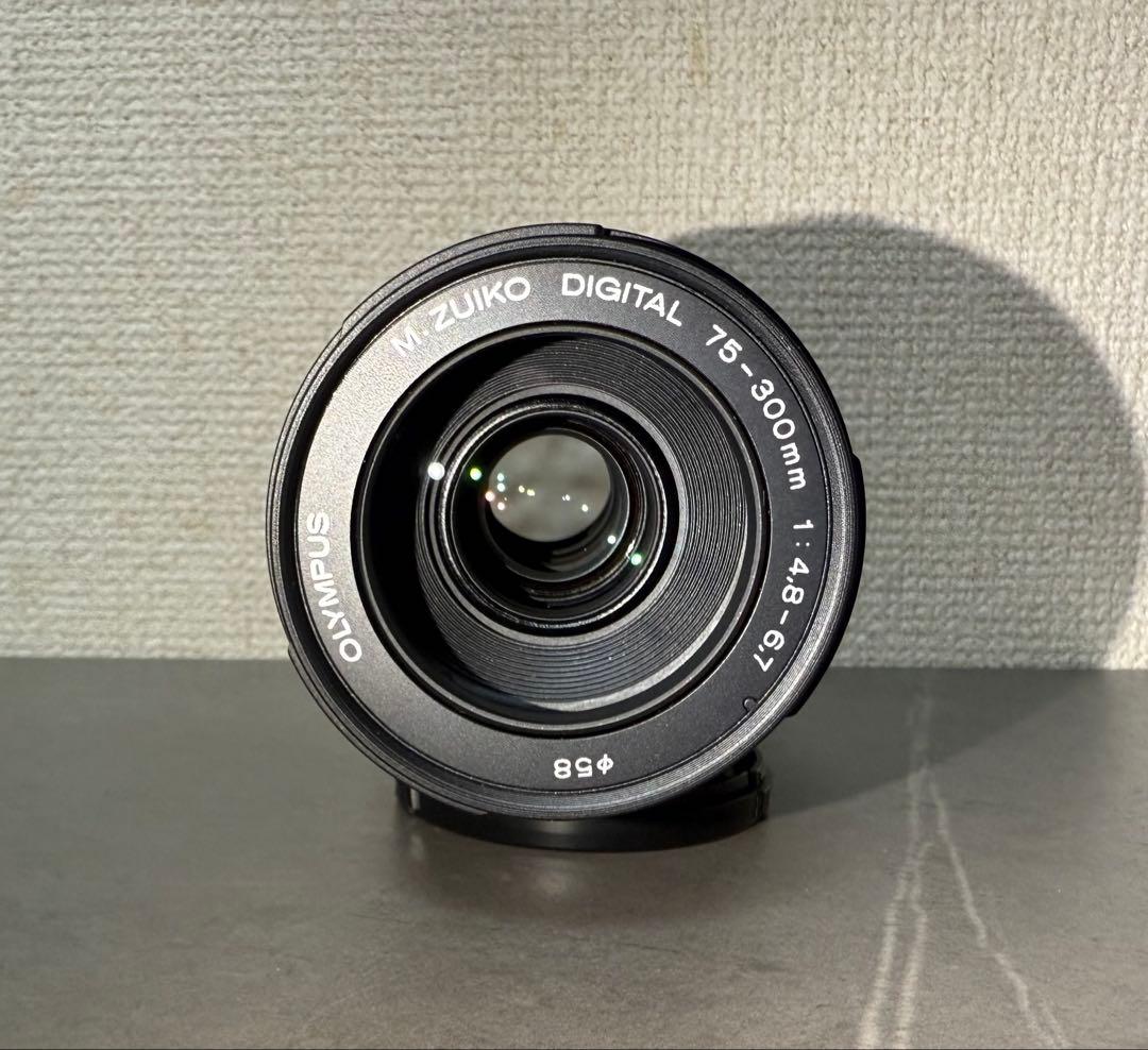 オリンパス M.ZUIKO DIGITAL ED 75-300mm4.8-6.7