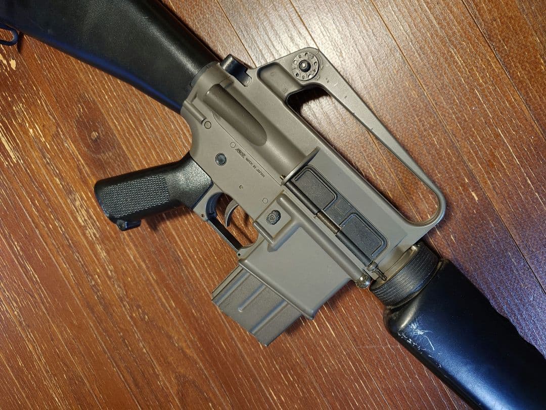 東京マルイ電動ガンM16A1 ベトナム バージョン　充電アダプター付　傷あり中古