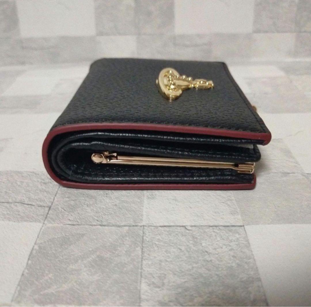 新品未使用 ヴィヴィアンウエストウッド 二つ折り財布