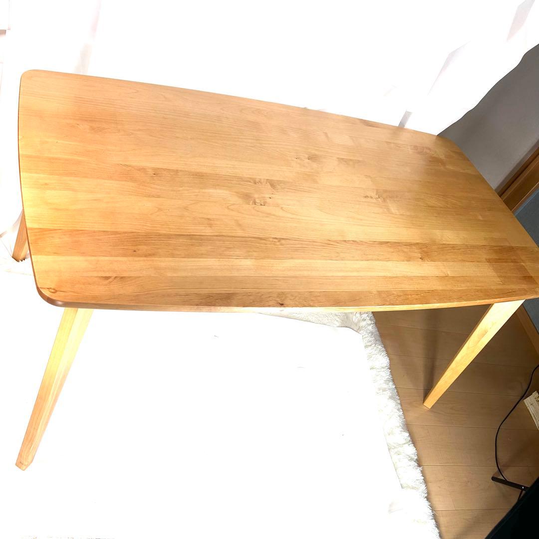 波乗人　無印良品　ダイニングテーブル 天然木　無垢材　テーブルのみ