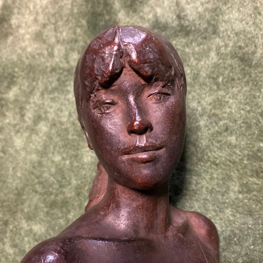 女性彫刻家　笹戸千津子　彫刻　ブロンズ　立像　1989年