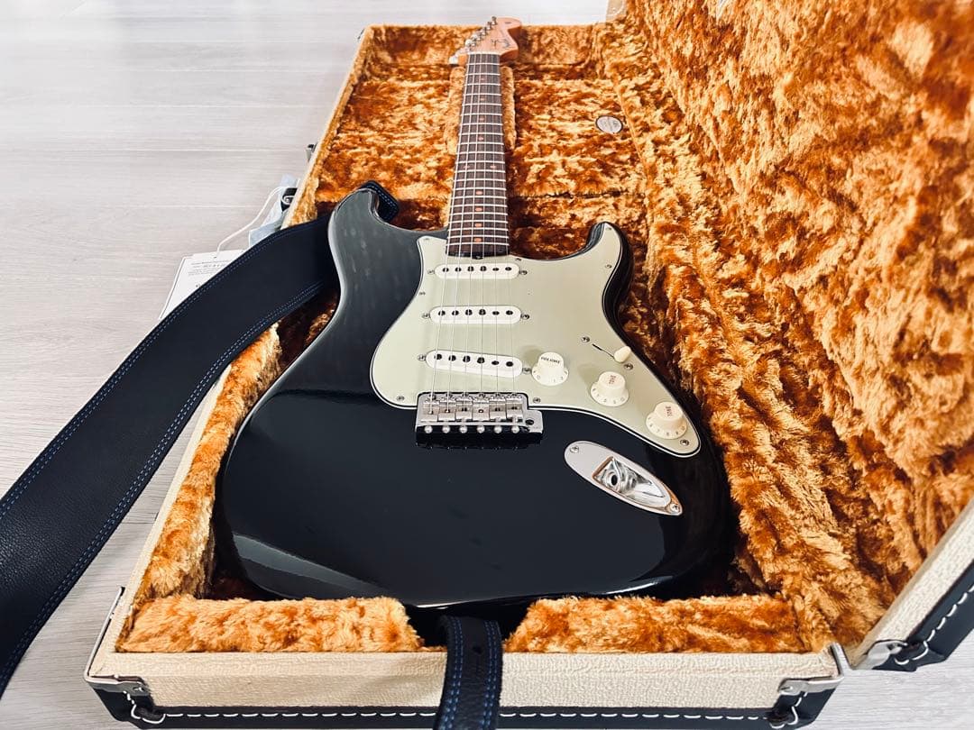 激鳴り個体 75万円相当 1959 Stratocaster ストラップ付