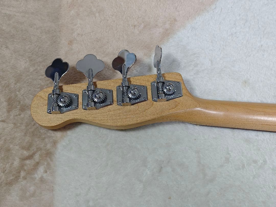 Bacchus OPBタイプ エレキベース ギグバッグ付き