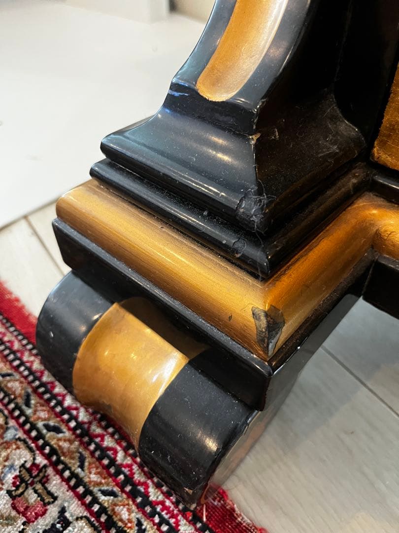 金箔花模様　和洋折衷　金彩家具