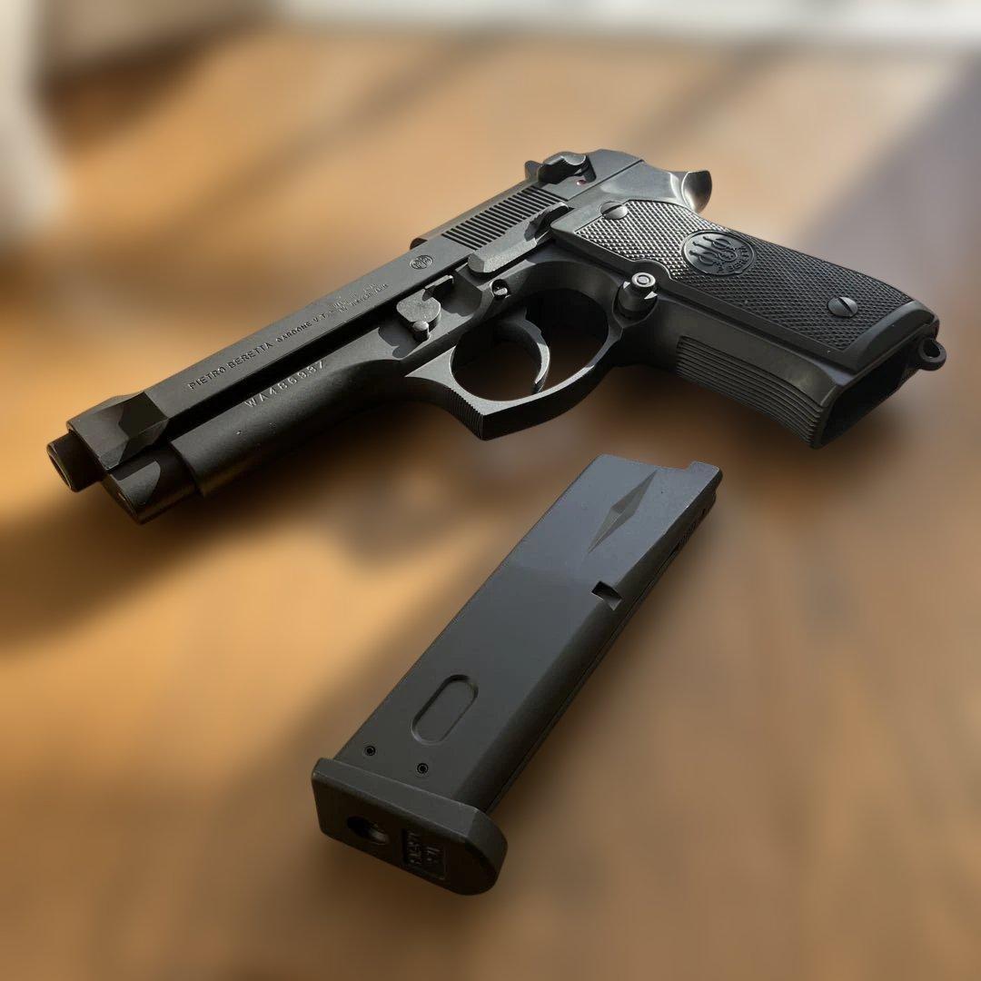 イ*0様 ウエスタンアームズベレッタ M92 FSパーフェクト限定スチールブラッ