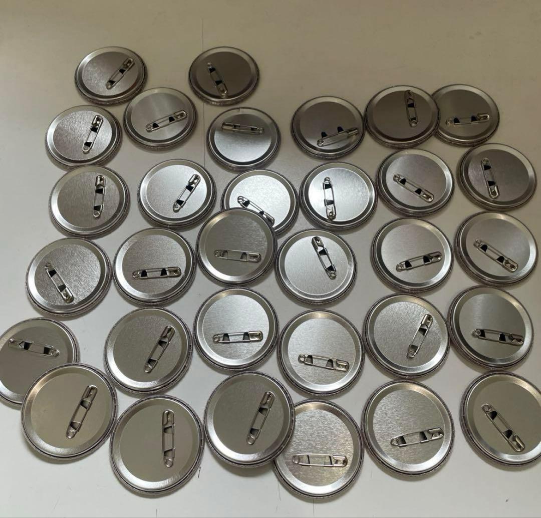 Y42.浦島坂田船 春ツ 2022 うらたぬき 缶バッジ デフォ 令和浪漫