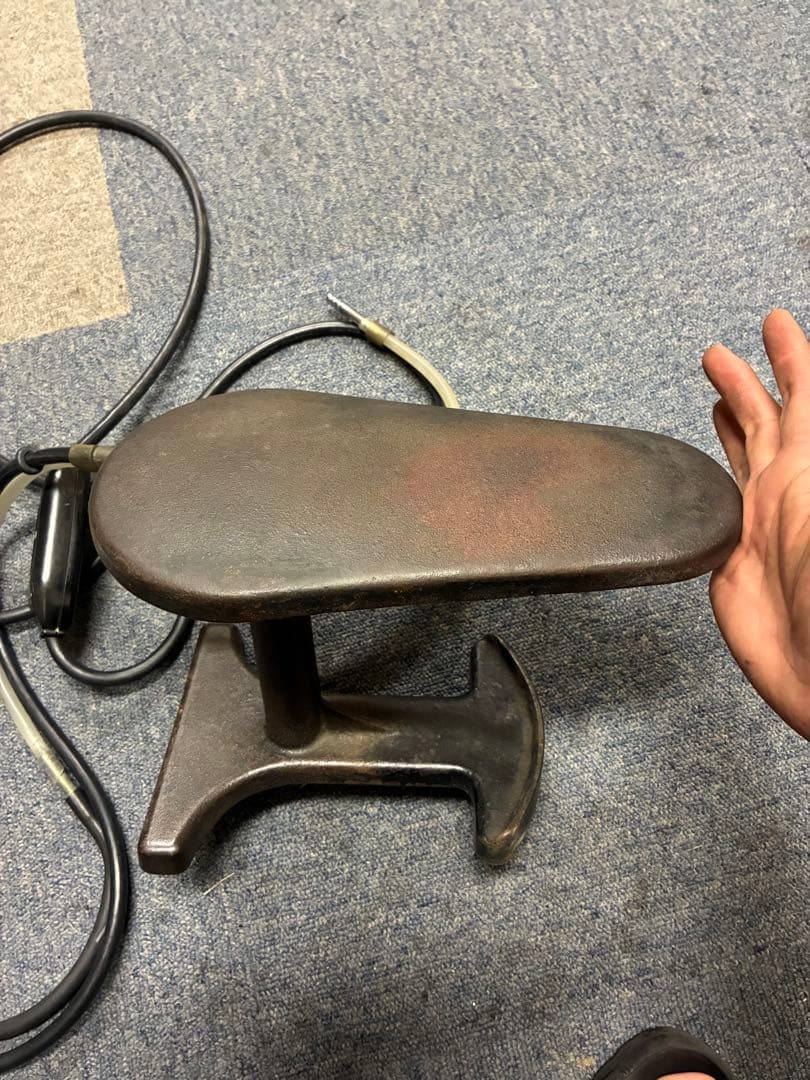 直本工業 ハイスチームアイロン 台セット　中古　業務用ナオモト 通電加熱OK