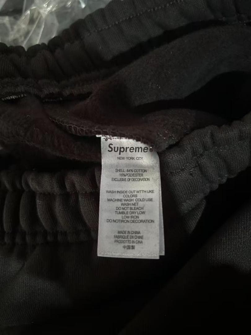 Supreme シュプリーム 黒のスウェットパンツ Mサイズ
